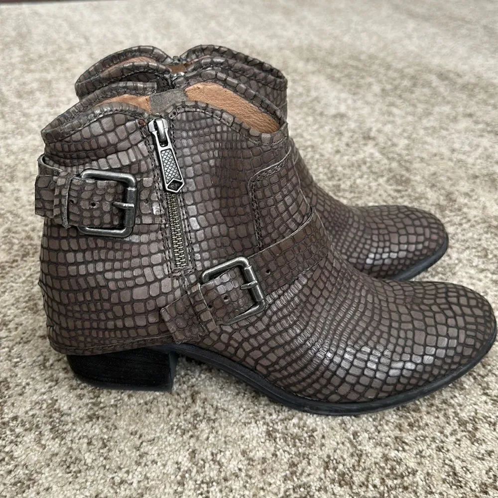 Donald Pliner Ankle Riding Charcoal Dalis Vintage Python Boots 10